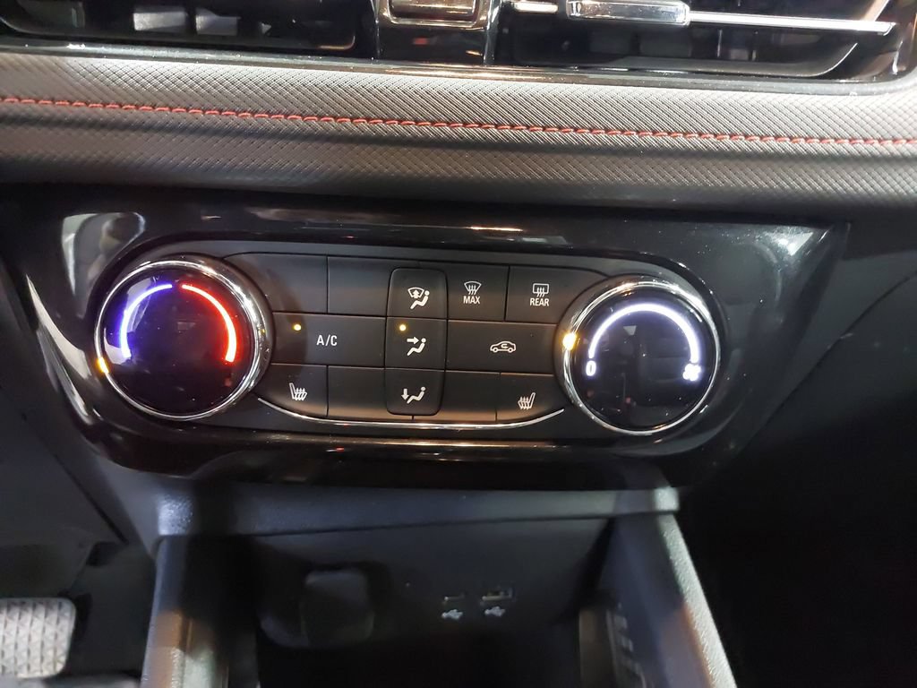 Used 2024 Chevrolet TrailBlazer RS AWD/4WD image 20