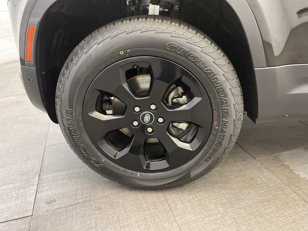 Used 2020 Land Rover Defender 110 S AWD/4WD image 8
