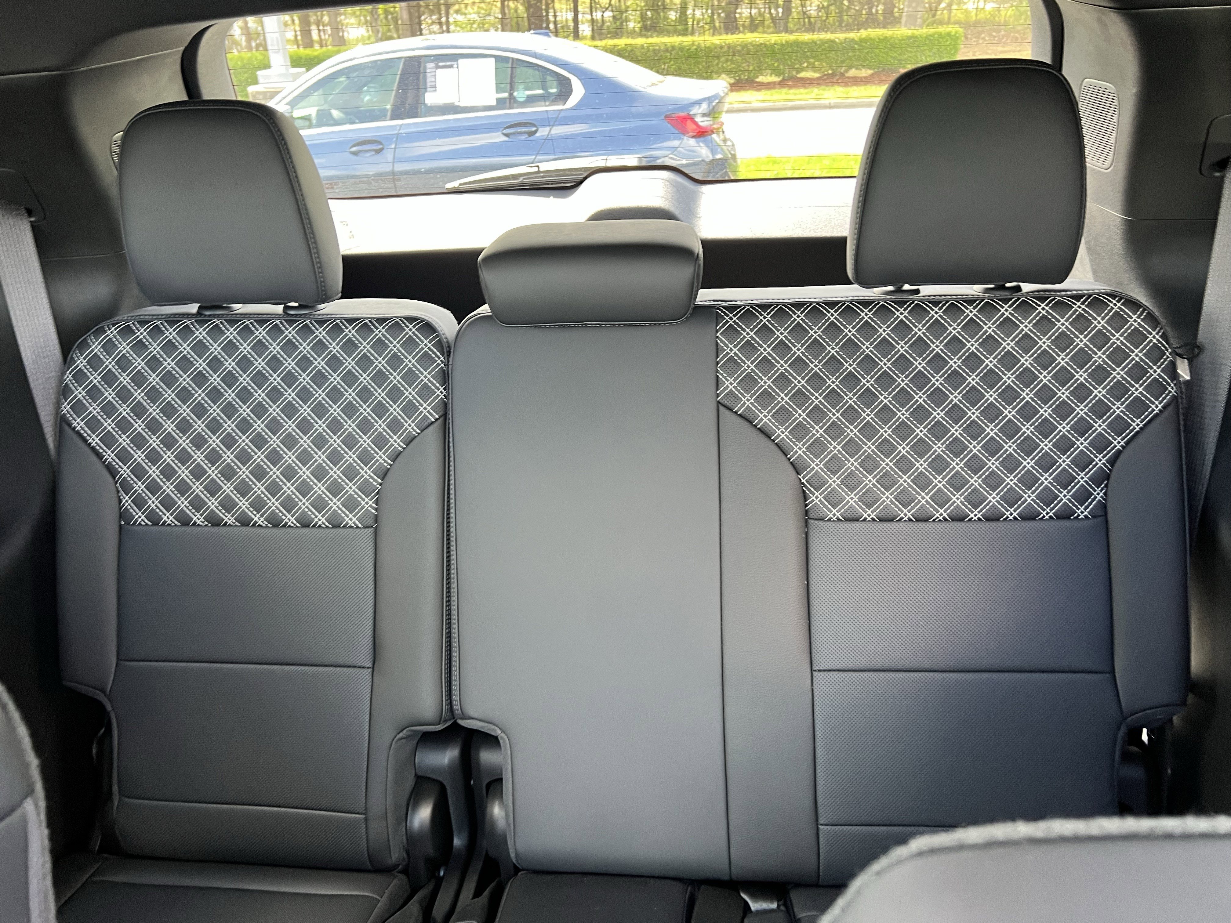 Used 2024 GMC Acadia Denali w/ Super Cruise Package image 34