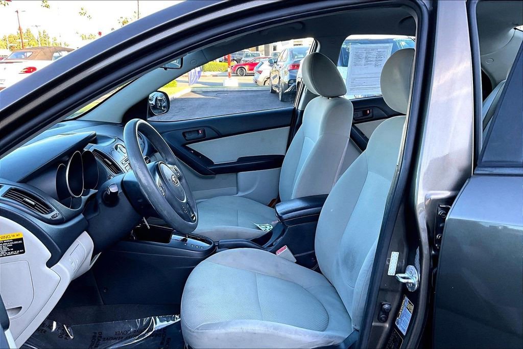 Used 2010 Kia Forte EX image 14