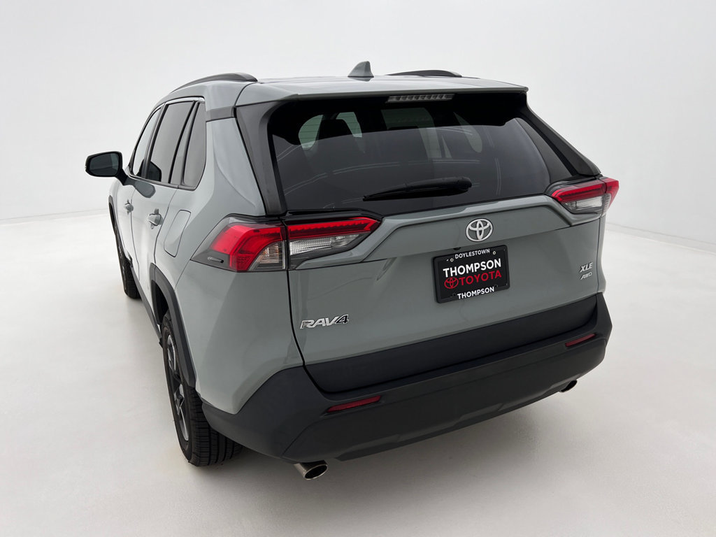 Used 2022 Toyota RAV4 XLE w/ Convenience Package AWD/4WD image 8