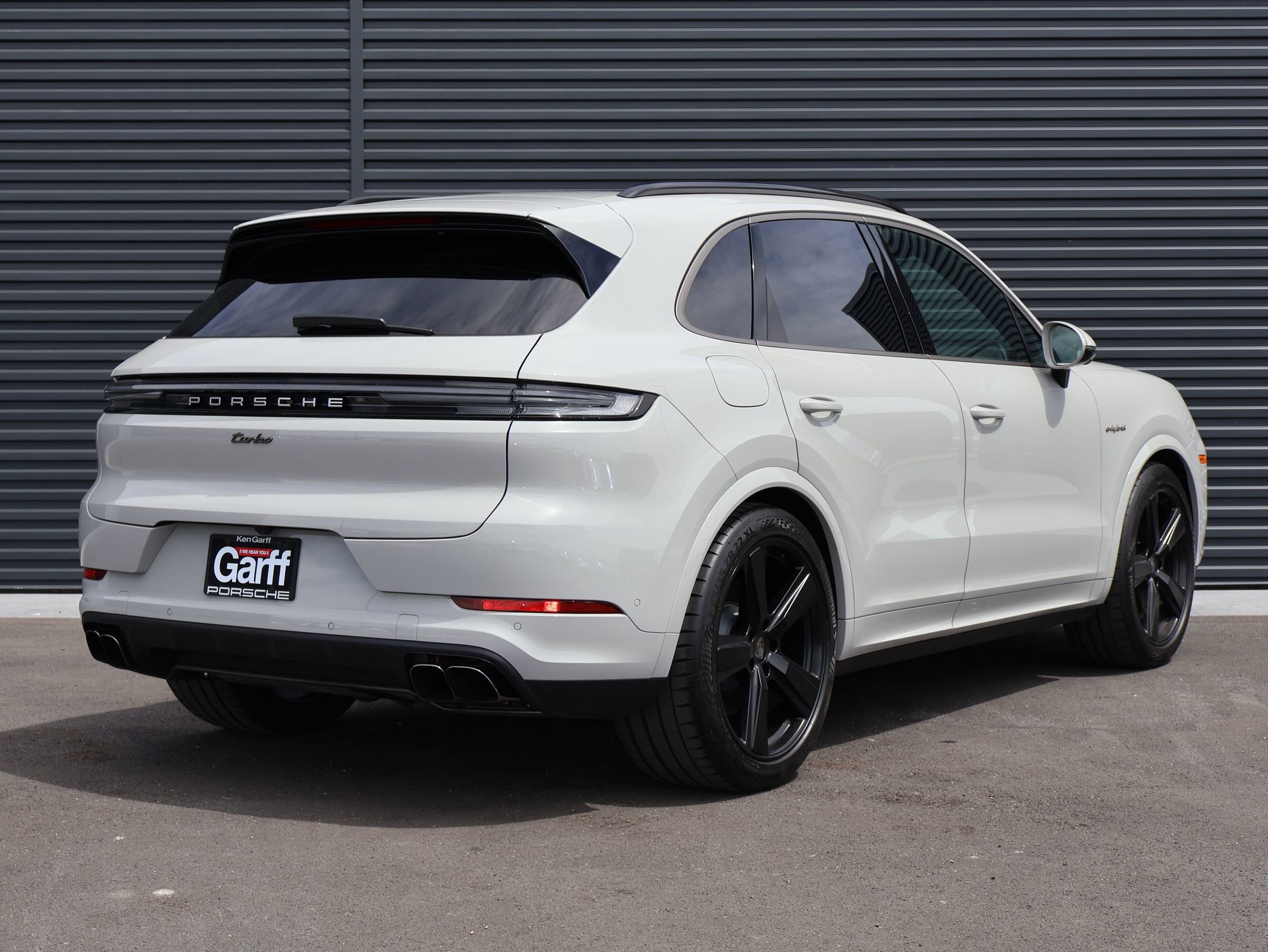 Used 2025 Porsche Cayenne Turbo image 9