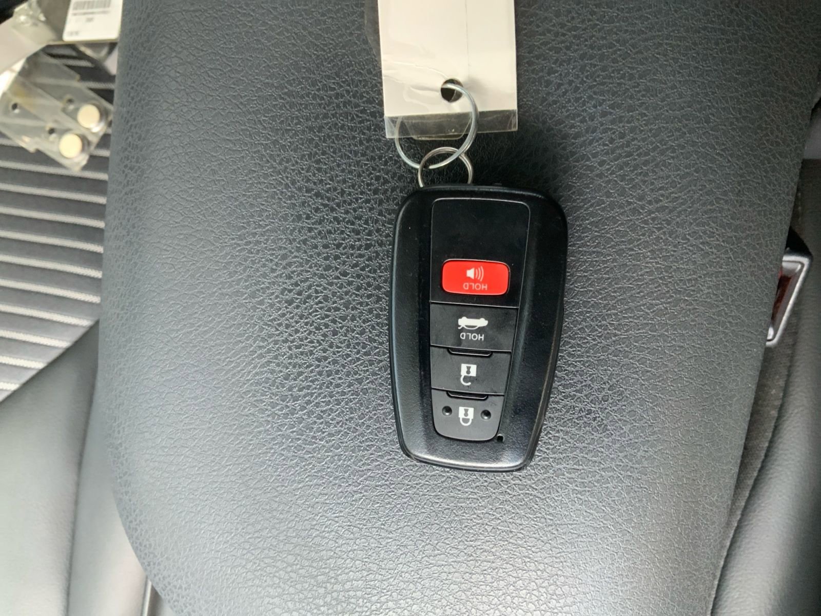 Used 2024 Toyota Camry SE w/ Cold Weather Package FWD image 7