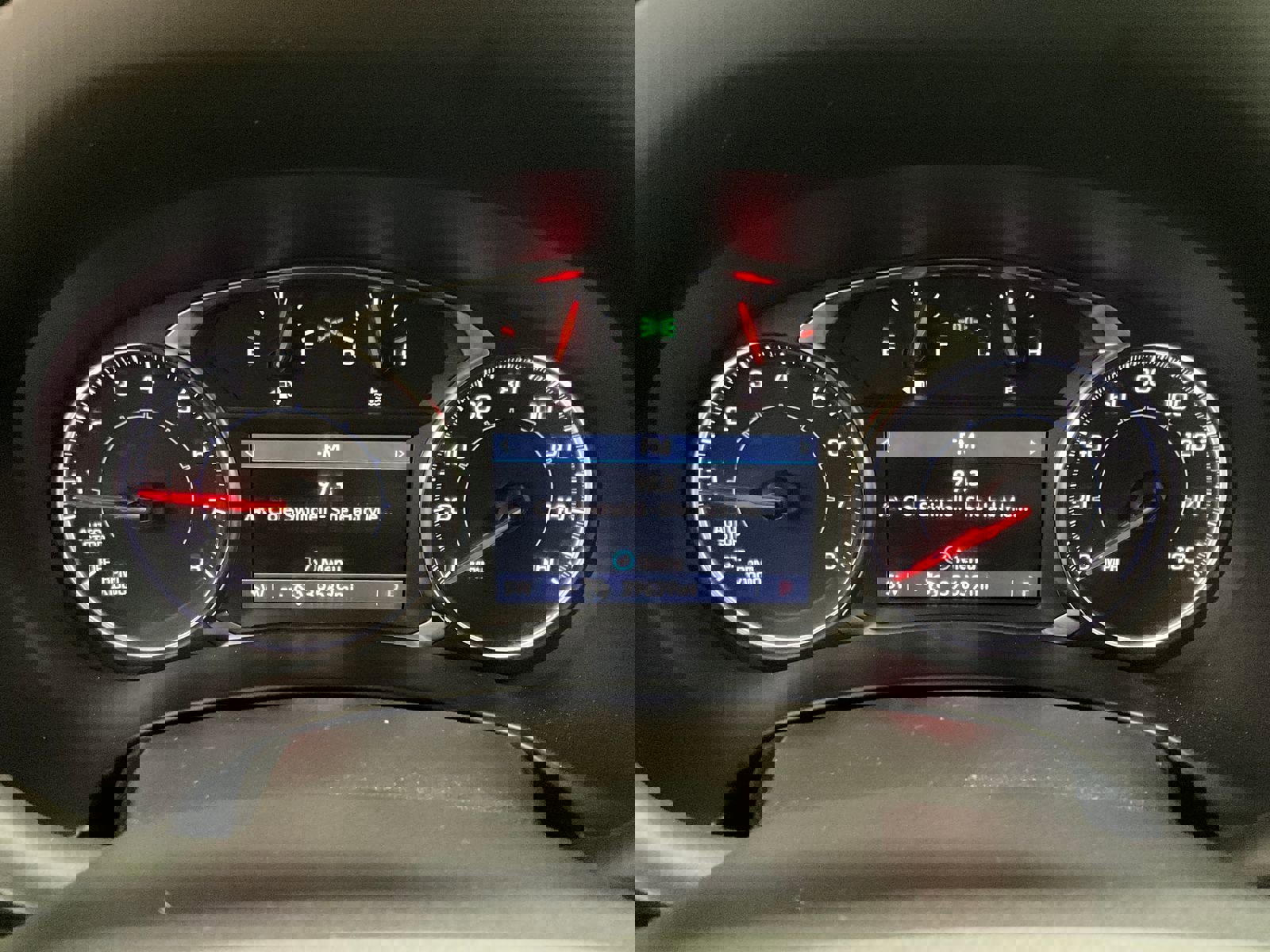 Used 2024 GMC Terrain SLT image 19