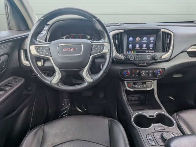 Used 2022 GMC Terrain SLT w/ Tech Package FWD image 16