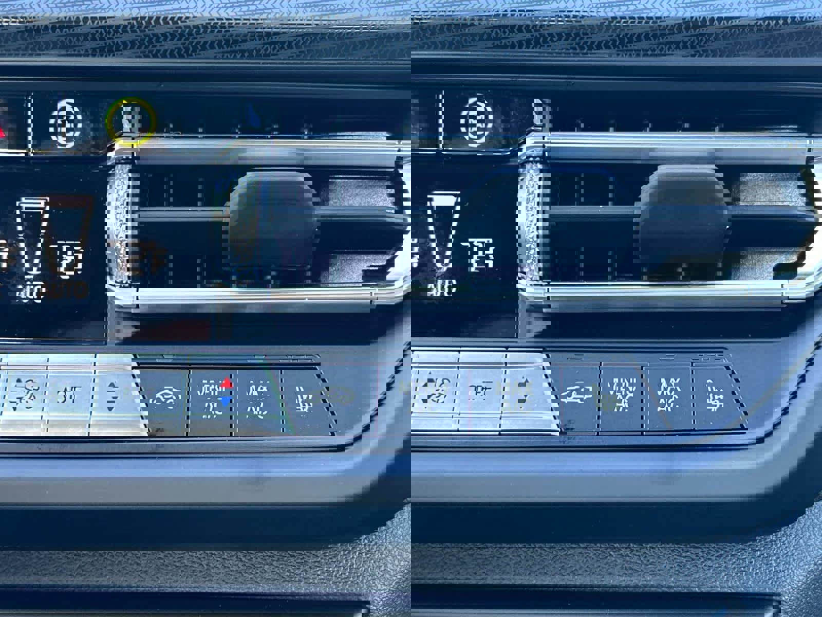 New 2024 BMW M235i xDrive Gran Coupe w/ Premium Package image 27