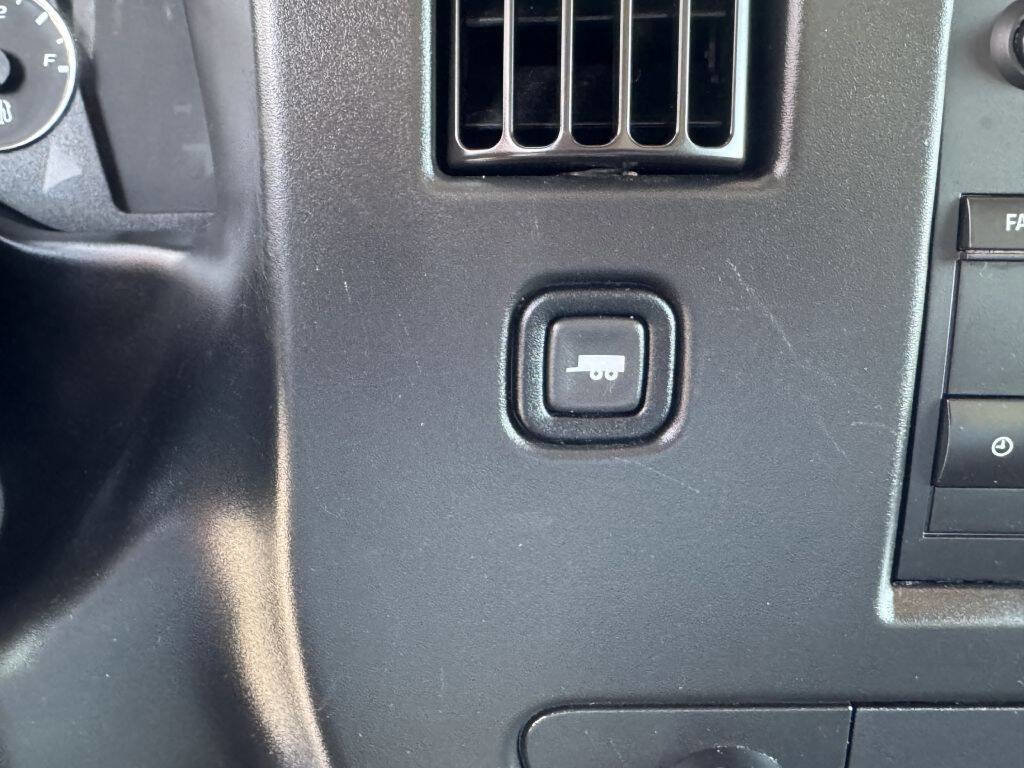 Used 2022 GMC Savana 3500 w/ Power Convenience Package image 15