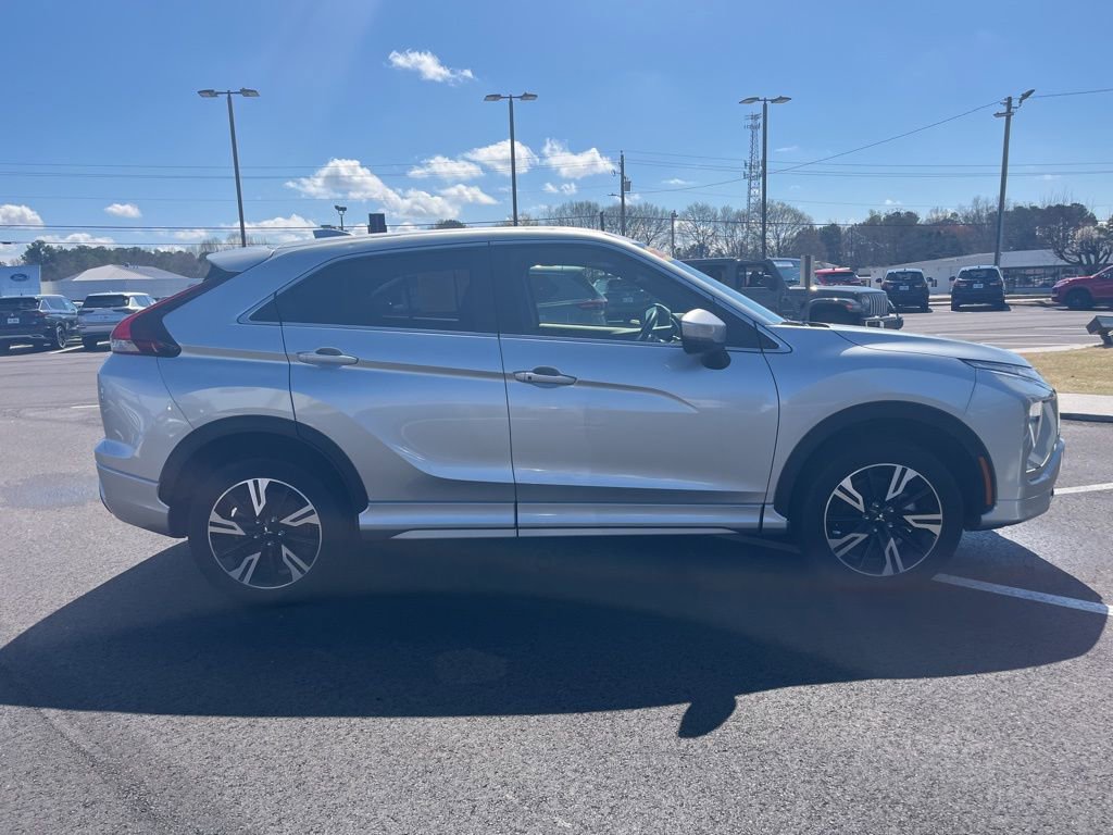 Used 2024 Mitsubishi Eclipse Cross AWD image 2
