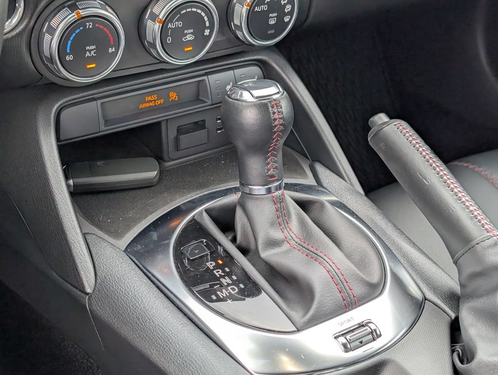 Used 2018 MAZDA MX-5 Miata Grand Touring RWD image 23