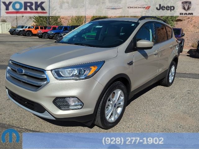 Used 2017 Ford Escape SE w/ Equipment Group 201A image 1