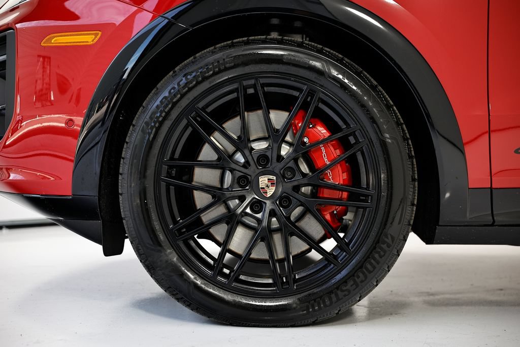 New 2026 Porsche Cayenne GTS AWD/4WD image 13