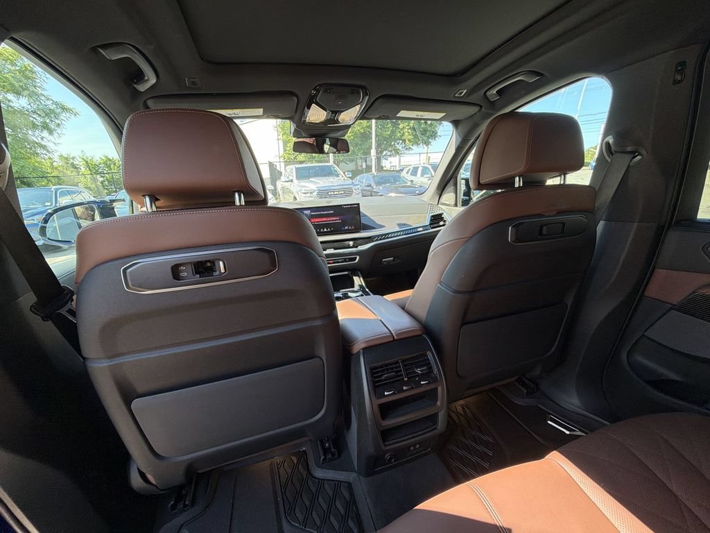 Used 2024 BMW X5 M60i w/ Parking Assistance Package AWD/4WD image 20