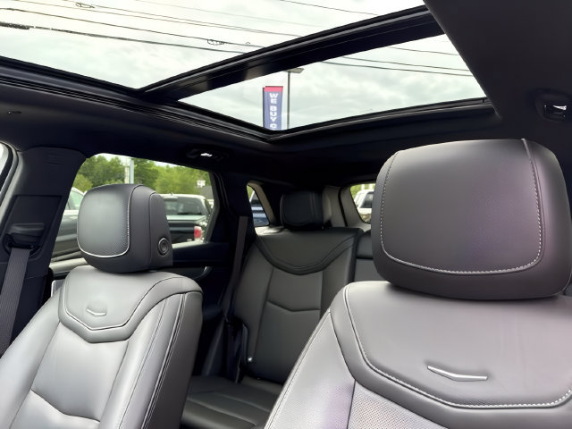 Used 2022 Cadillac XT5 Sportv w/ LPO, ONYX Package AWD/4WD image 20