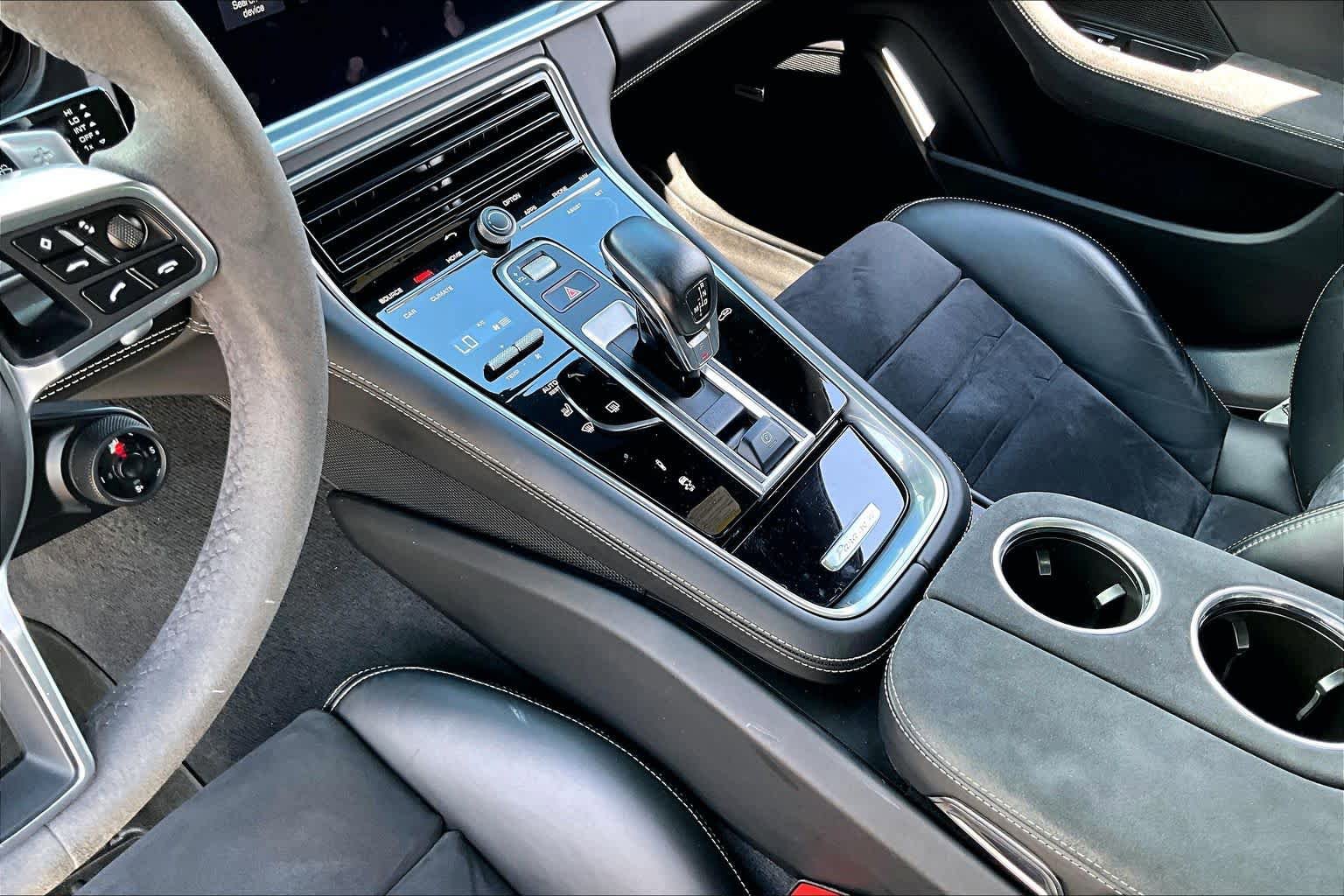 Used 2019 Porsche Panamera GTS AWD/4WD image 17