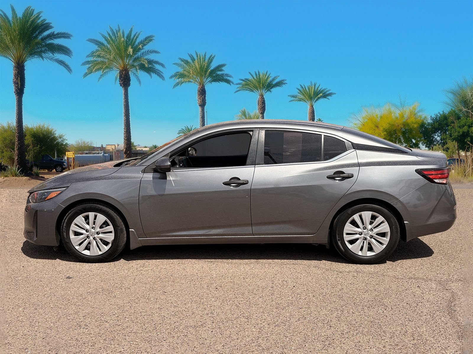 Used 2024 Nissan Sentra S FWD image 2