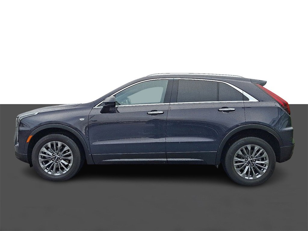 Used 2025 Cadillac XT4 Premium Luxury w/ Cold Weather Package image 4