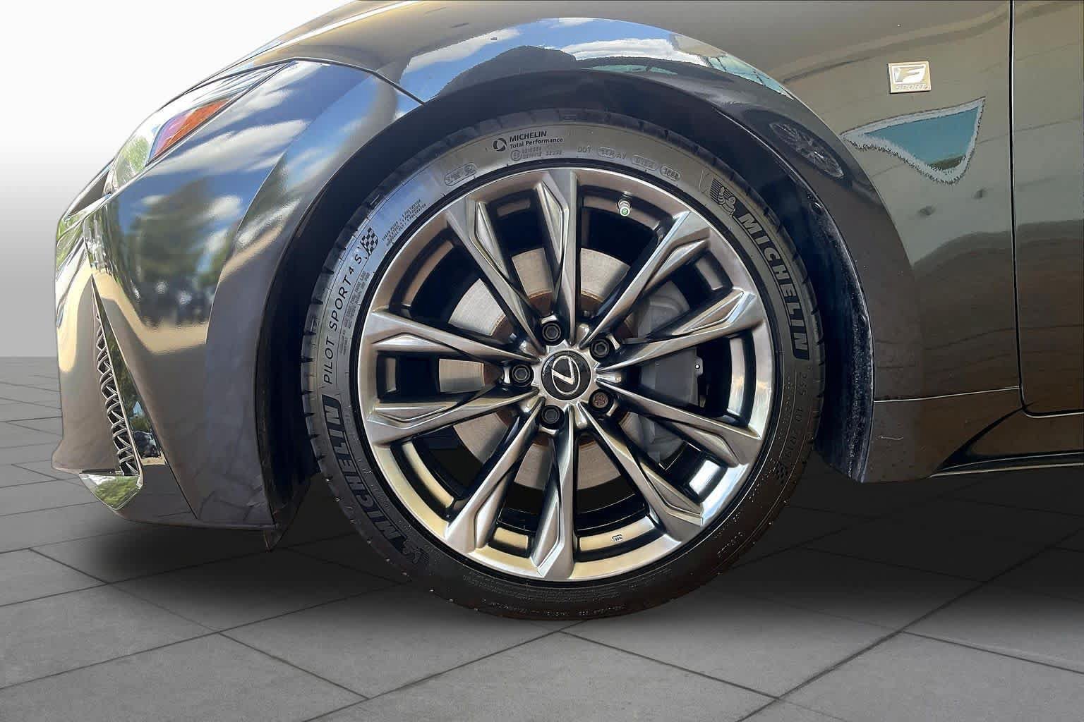 Used 2021 Lexus IS 350 F Sport RWD image 10