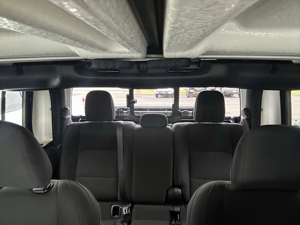 Used 2020 Jeep Gladiator Sport w/ Quick Order Package 24S AWD/4WD image 26