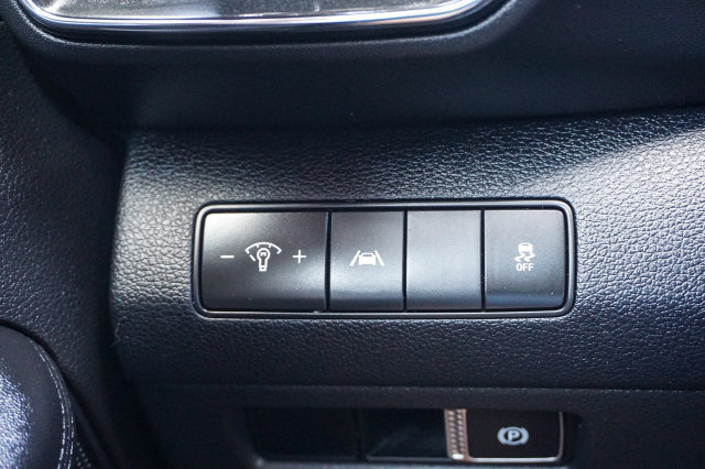 Used 2023 Hyundai Santa Fe SE w/ Winter Weather Package FWD image 23
