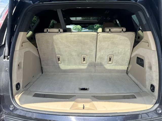 Used 2024 Cadillac Escalade Premium Luxury AWD/4WD image 12
