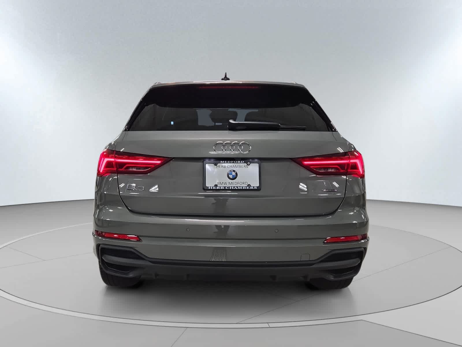 Used 2024 Audi Q3 2.0T Premium Plus AWD/4WD image 12