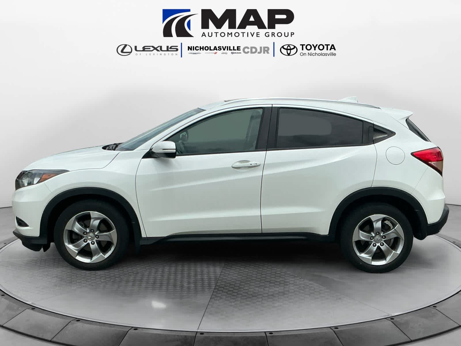 Used 2016 Honda HR-V EX-L image 2