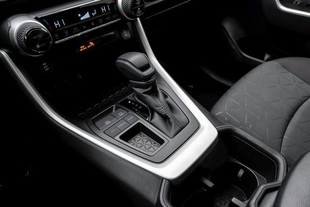 Used 2025 Toyota RAV4 XLE image 28