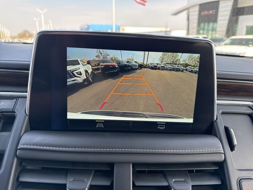 Used 2023 Chevrolet Suburban Premier image 23