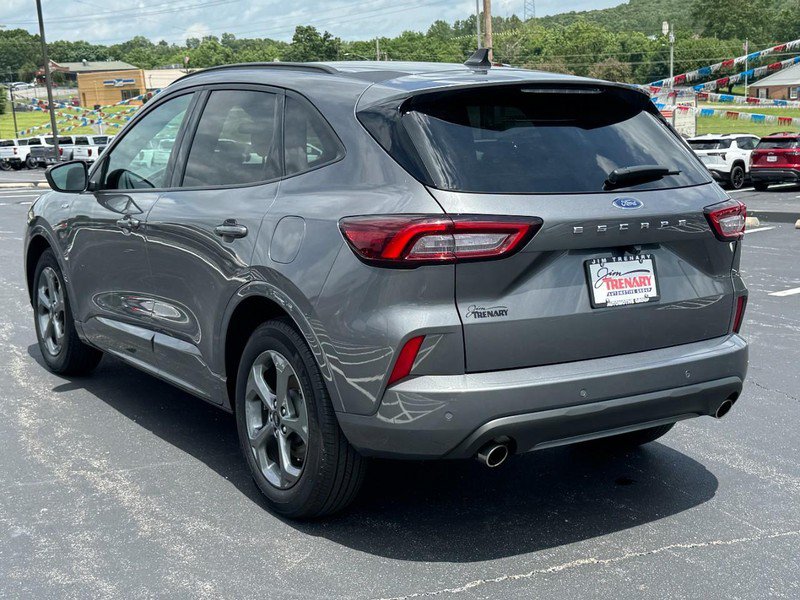 Used 2024 Ford Escape ST-Line w/ Tech Pack #1 FWD image 6