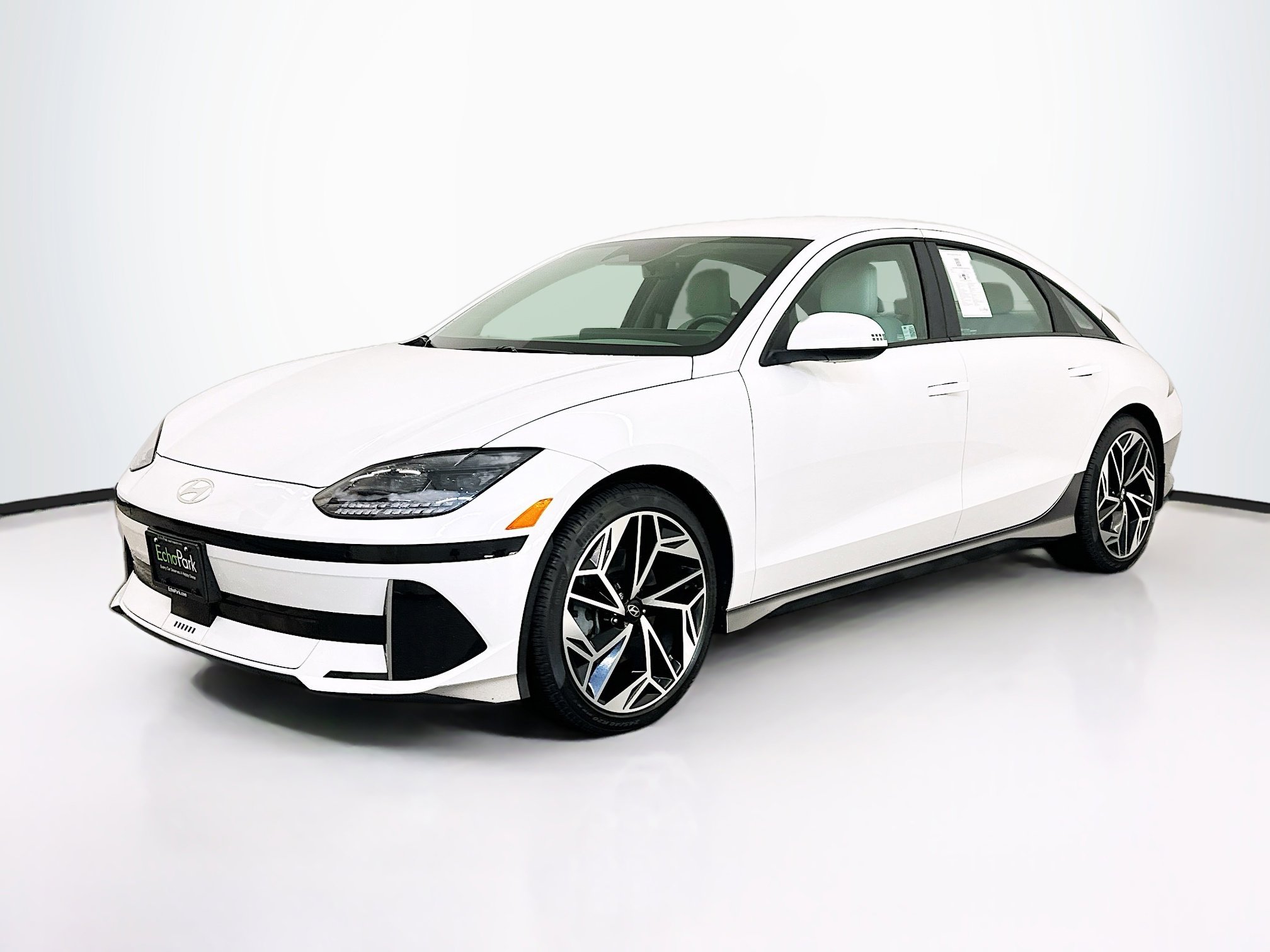 Used 2024 Hyundai Ioniq 6 SEL AWD/4WD image 3