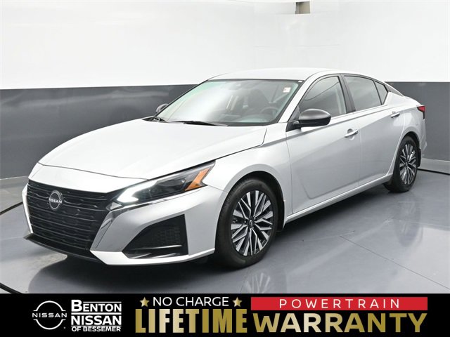 Used 2024 Nissan Altima 2.5 SV
