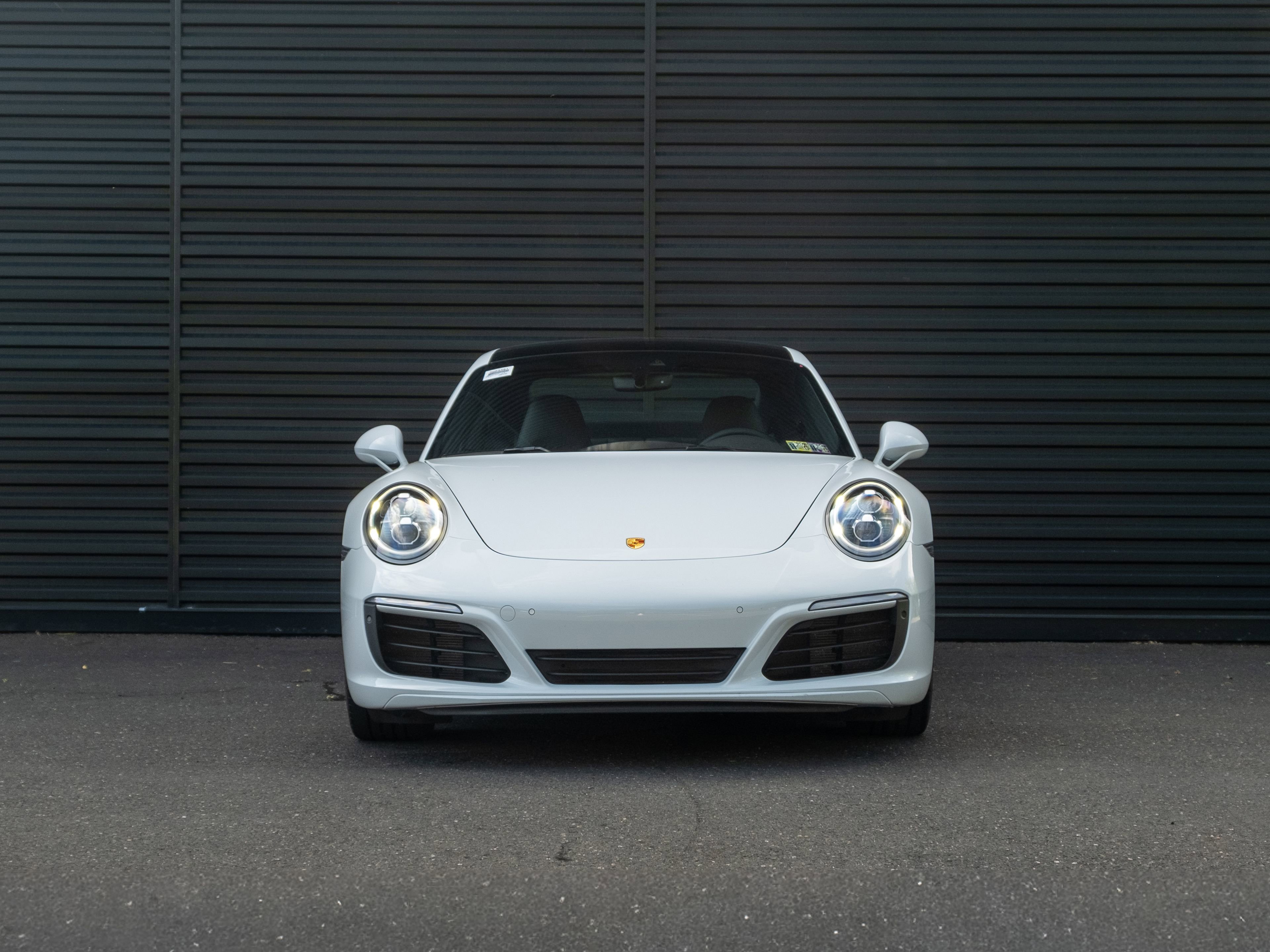 Used 2019 Porsche 911 Carrera 4S AWD/4WD image 11