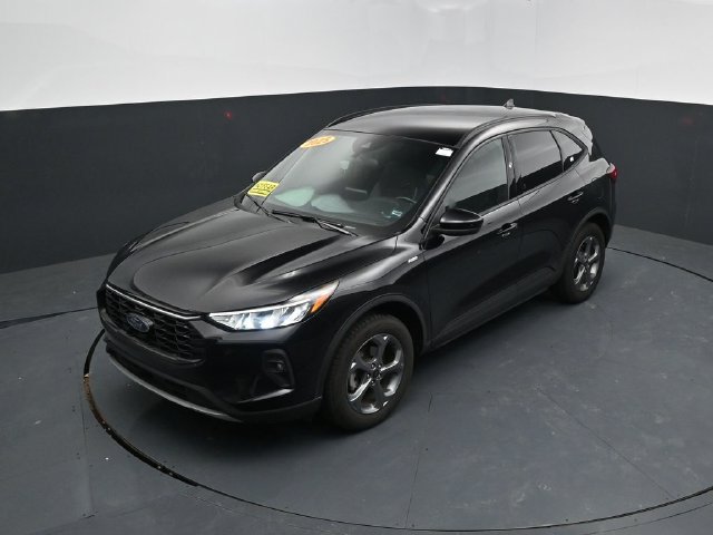 Used 2025 Ford Escape ST-Line Select AWD/4WD image 40