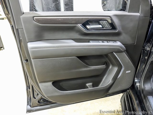 Used 2025 GMC Yukon Elevation image 21