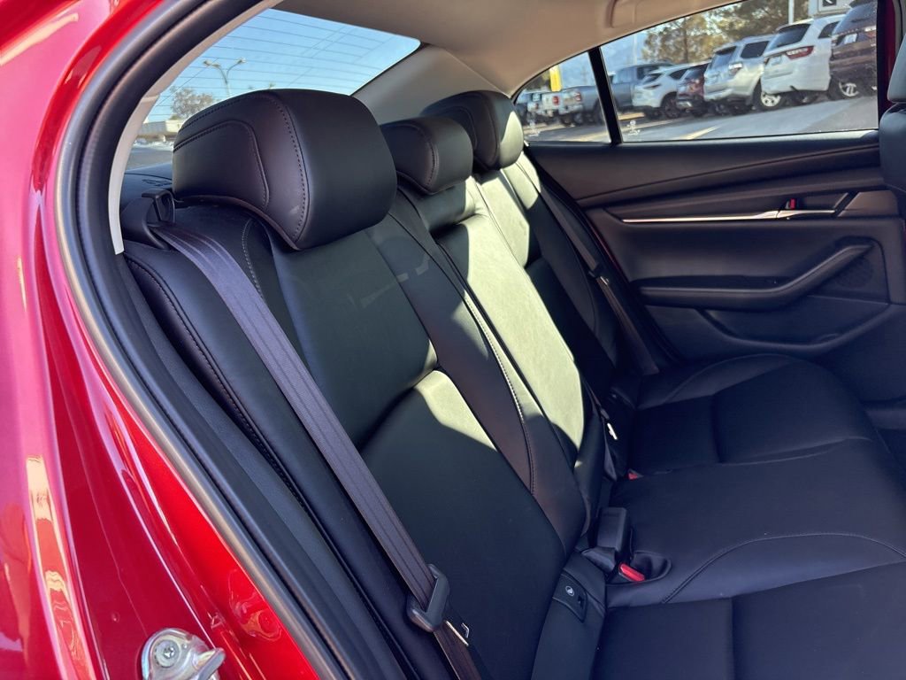 Used 2022 MAZDA MAZDA3 s image 22