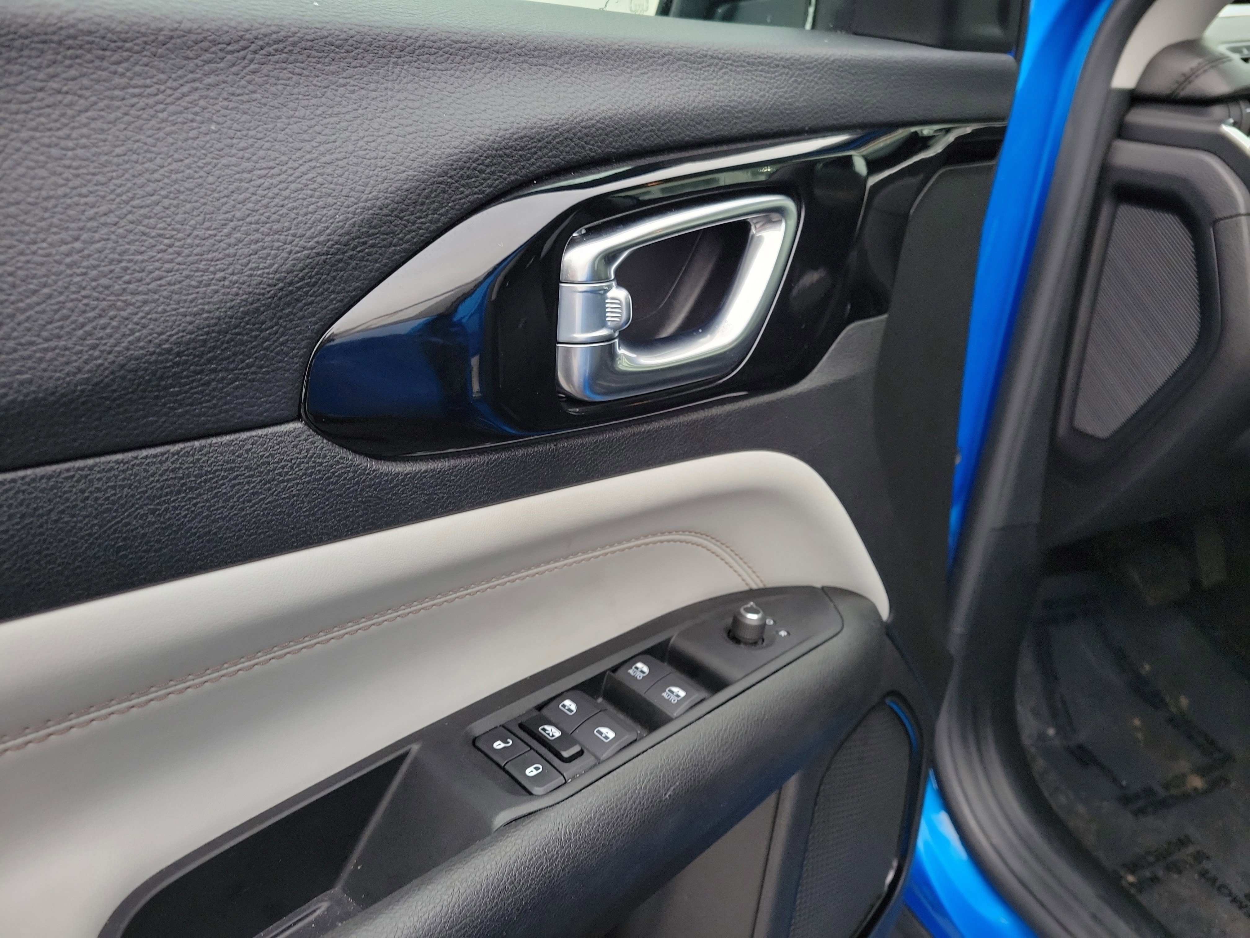 Used 2022 Jeep Compass Limited image 18