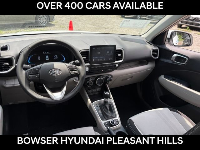 New 2026 Hyundai Venue SEL FWD image 8