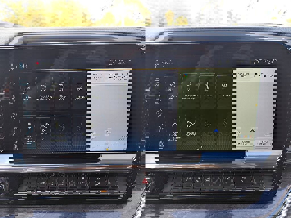 Certified 2026 Chevrolet Silverado 2500 LTZ w/ LTZ Convenience Package image 18