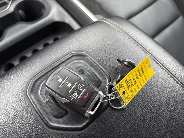 Used 2025 RAM 1500 Laramie image 35