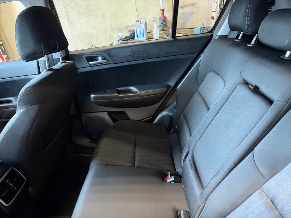 Used 2017 Kia Sportage LX AWD/4WD image 33