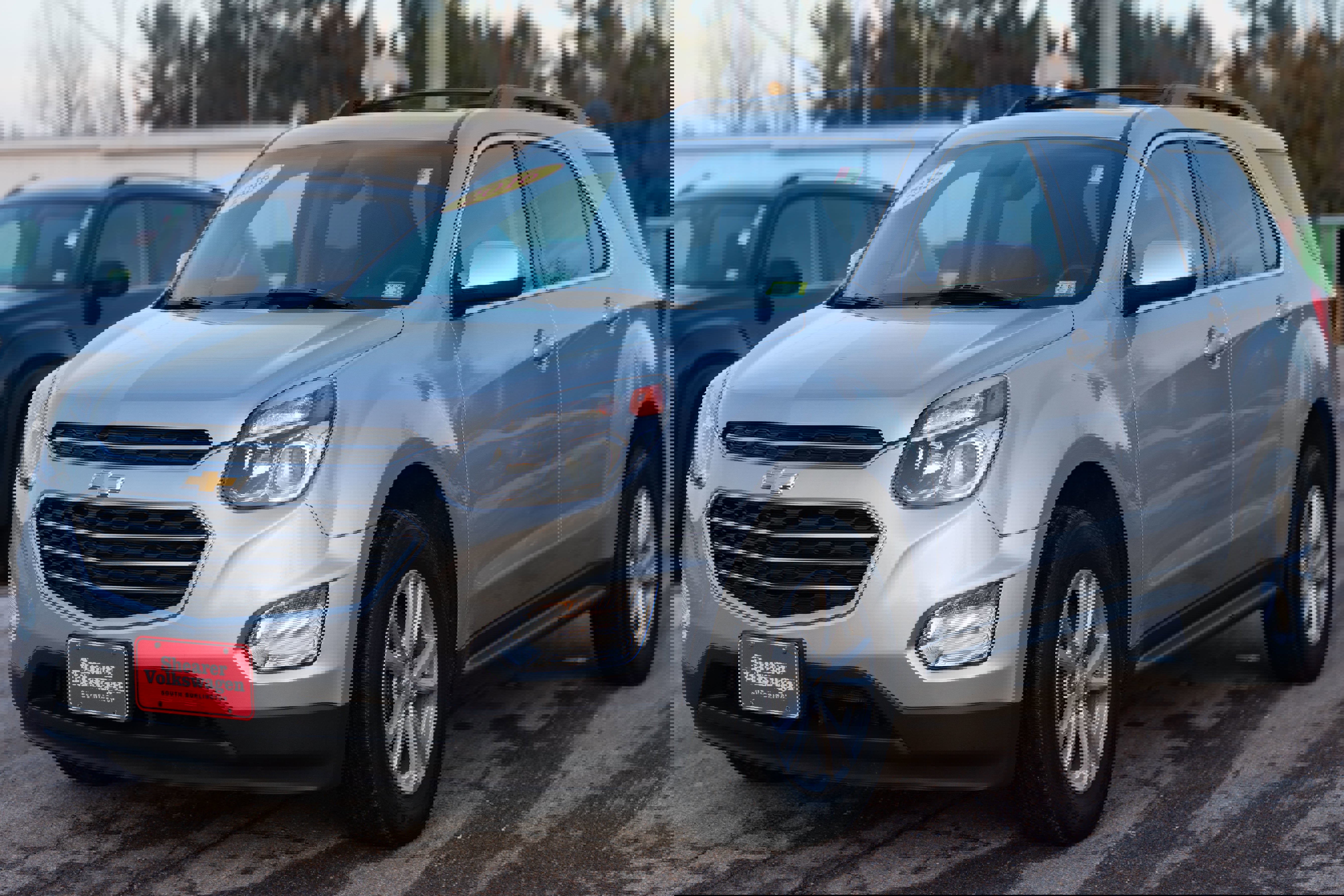 Used 2016 Chevrolet Equinox LT w/ Convenience Package image 2