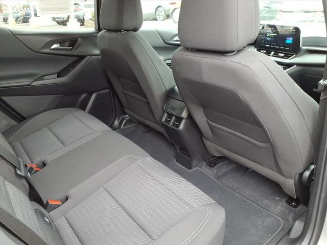 Used 2025 Chevrolet Equinox LT image 15