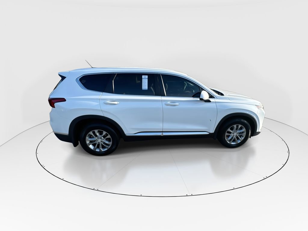 Used 2020 Hyundai Santa Fe SE image 9