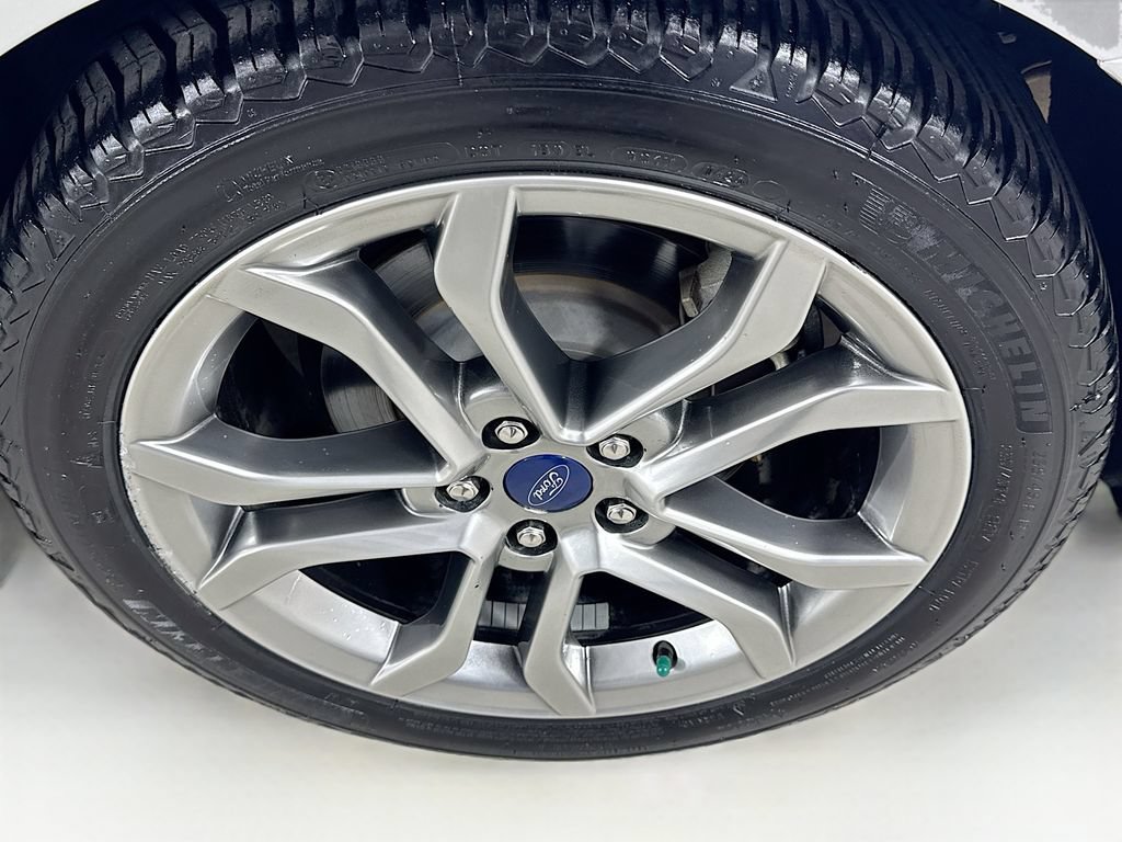 Used 2019 Ford Fusion Titanium FWD image 41