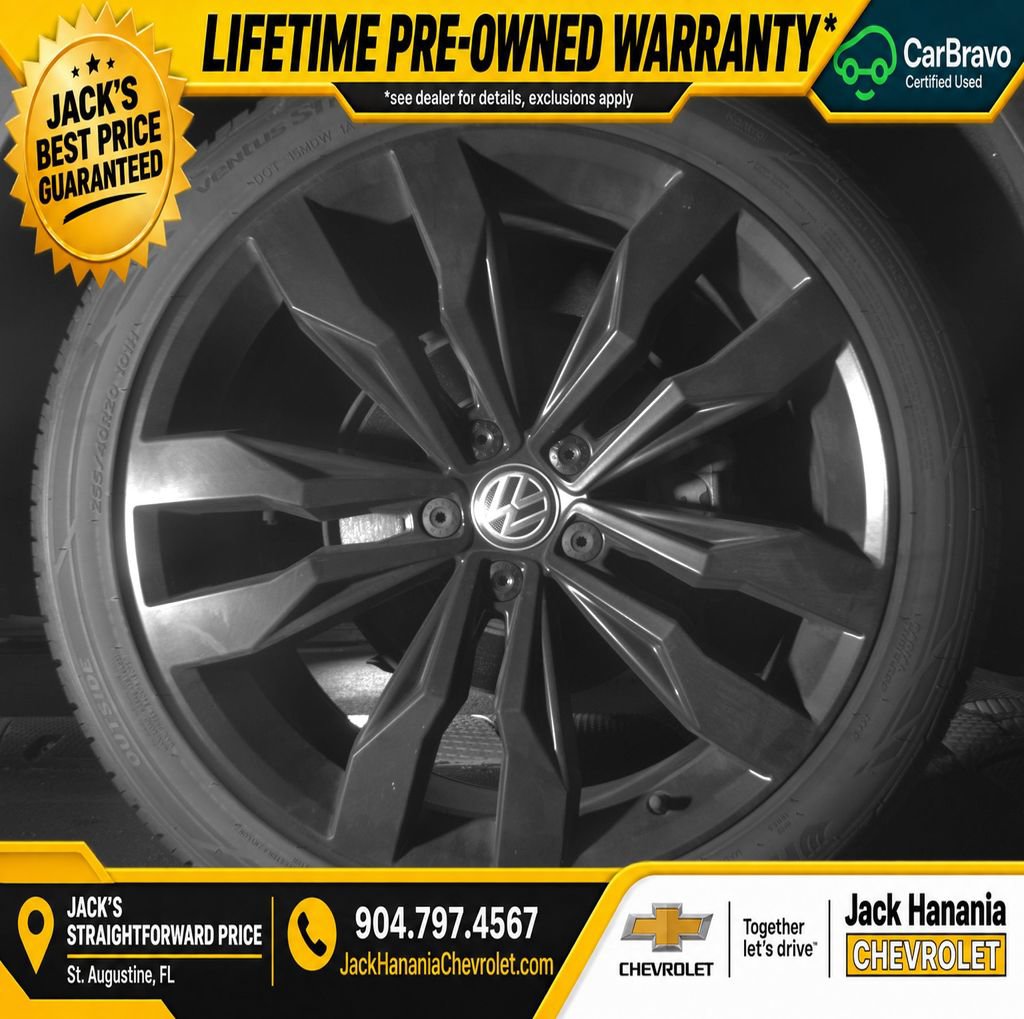 Used 2020 Volkswagen Tiguan SE R-Line AWD/4WD image 25