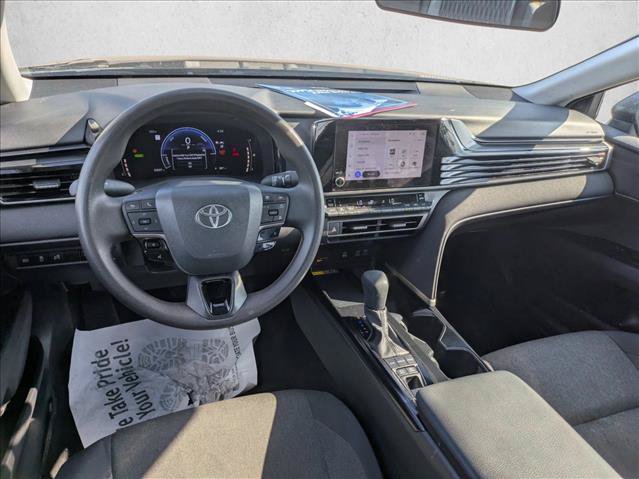 Used 2025 Toyota Camry LE FWD image 15