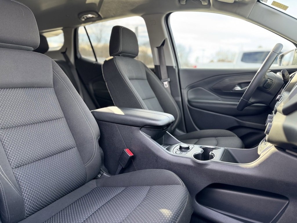 Used 2022 GMC Terrain SLE w/ Driver Convenience Package image 12