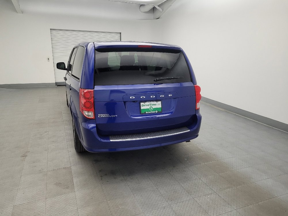 Used 2020 Dodge Grand Caravan SE image 6