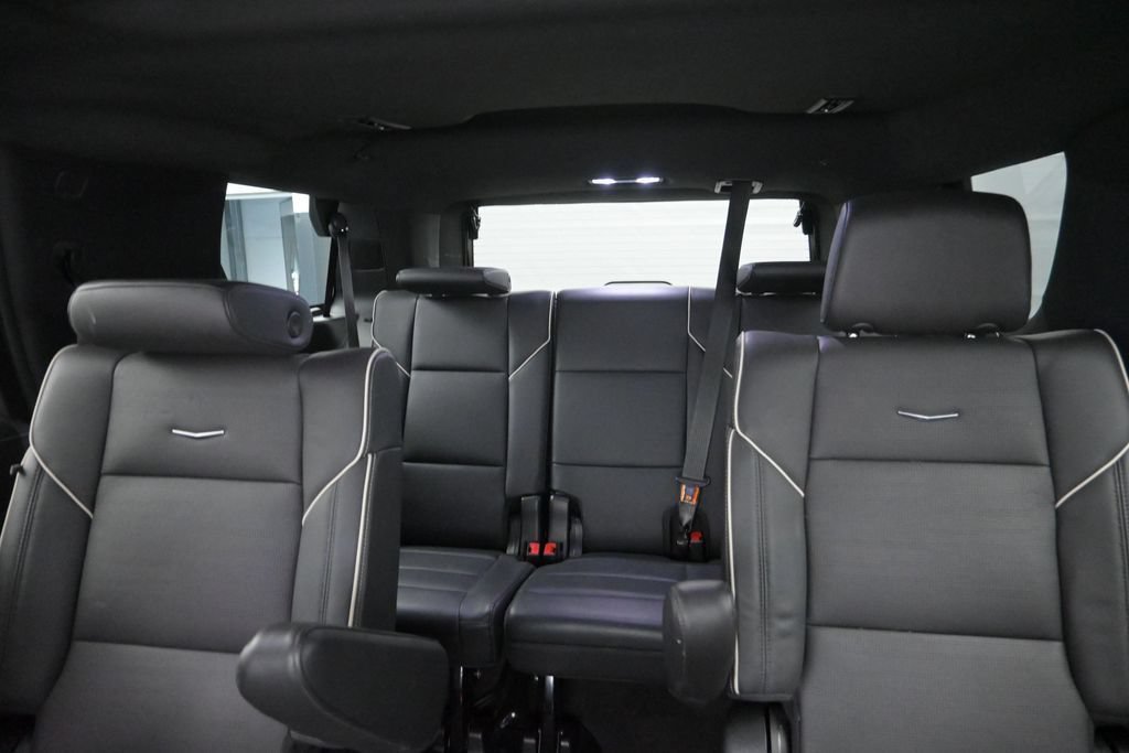 Used 2023 Cadillac Escalade Premium Luxury RWD image 16