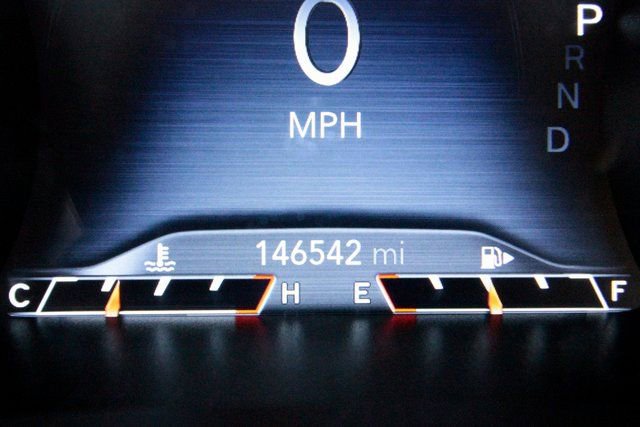 Used 2019 Jeep Cherokee Limited w/ Trailer Tow Group image 5